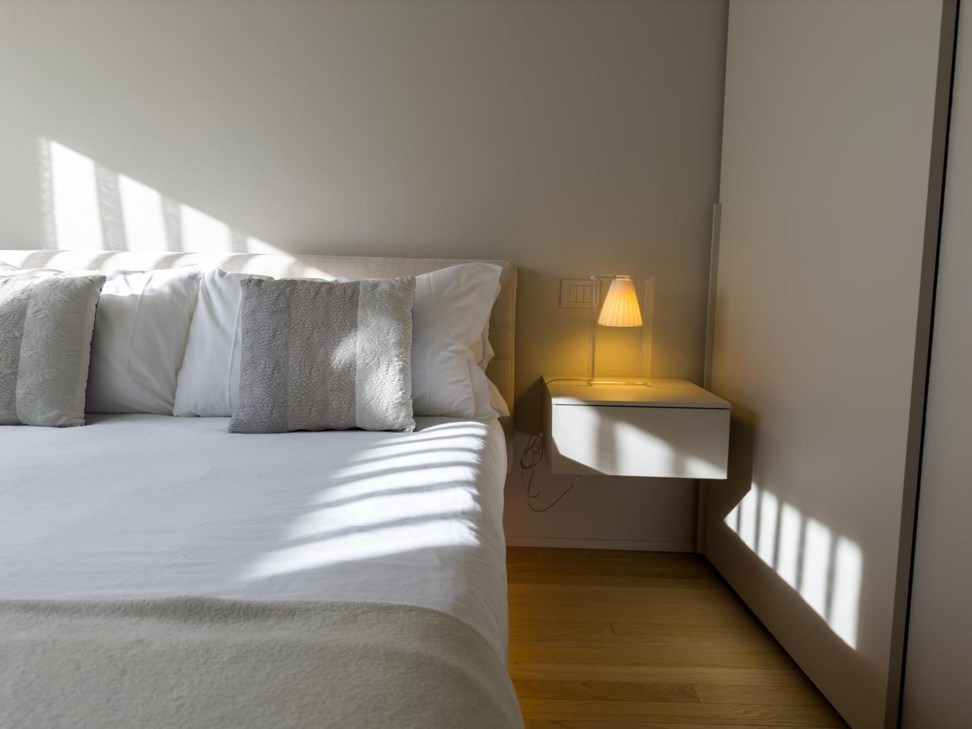 Palazzo Cordigero - Apartments Peschiera del Garda Luaran gambar