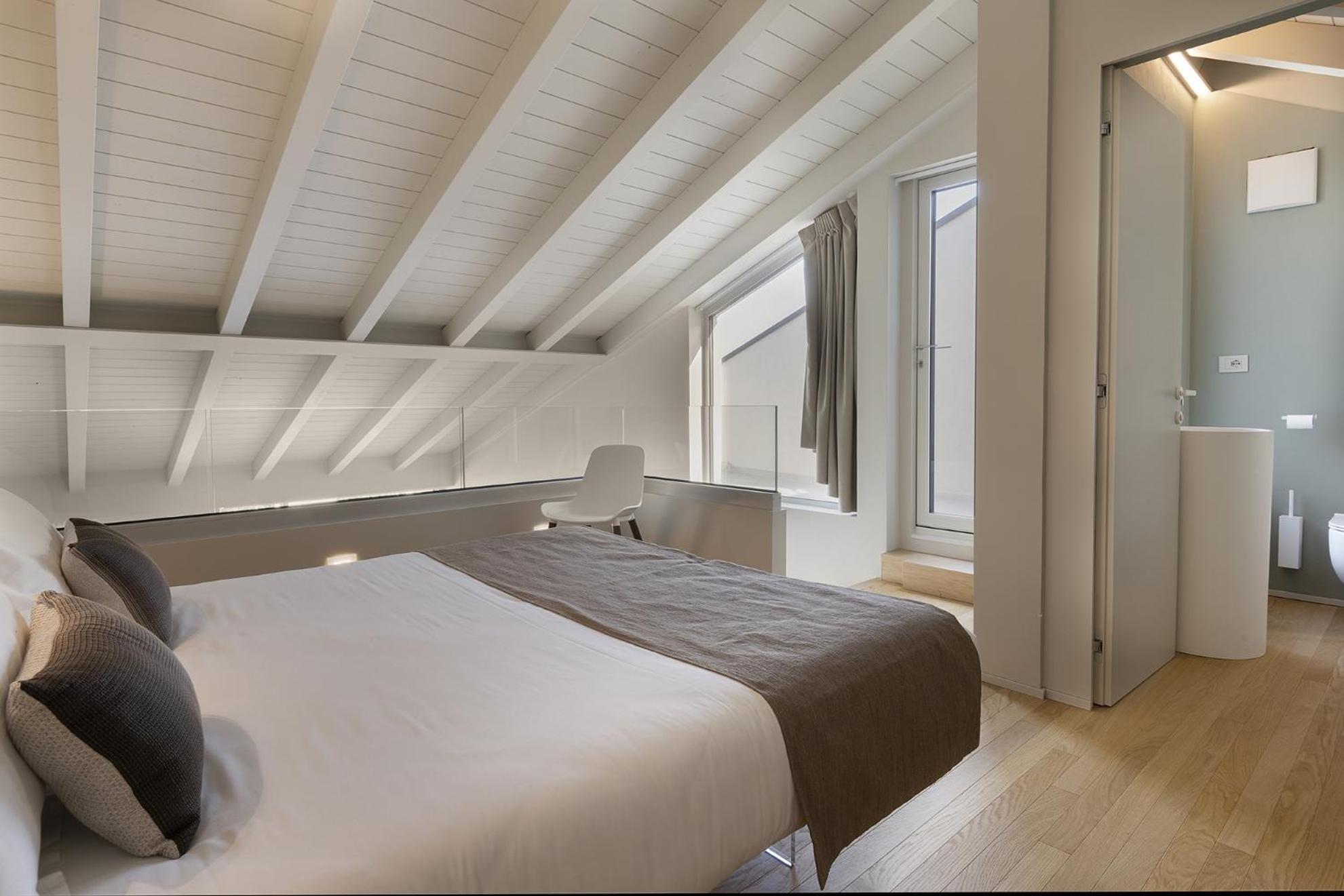 Palazzo Cordigero - Apartments Peschiera del Garda Luaran gambar
